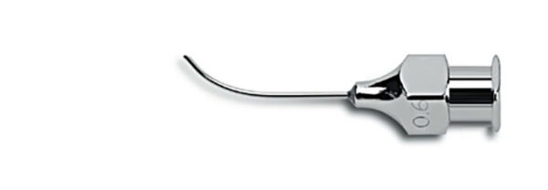 Aspirating cannula