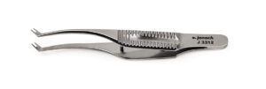 Forceps for corneal suturing