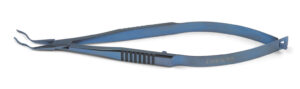 Implantation forceps for IOL-Vip lens