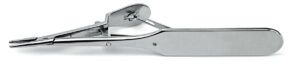 Needle holder with lock