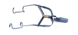 Titanium speculum, open wire blades