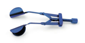 Titanium speculum, solid blades