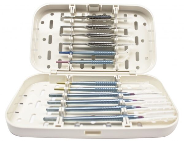 Tray for 12 instruments - 20.3 x 11.4 x 3.0 cm